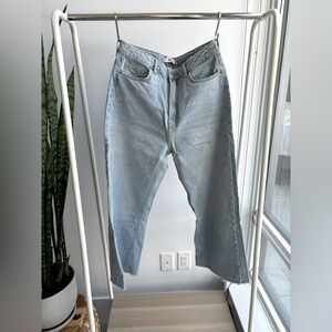 3/$25 FOREVER 21  |  Wide Leg Denim Pants with Raw Edge Hem Light Wash Size 28